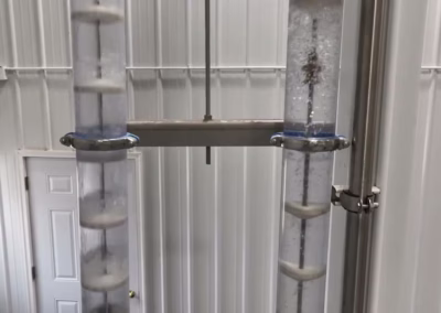 Cleaning a food-grade tubular drag