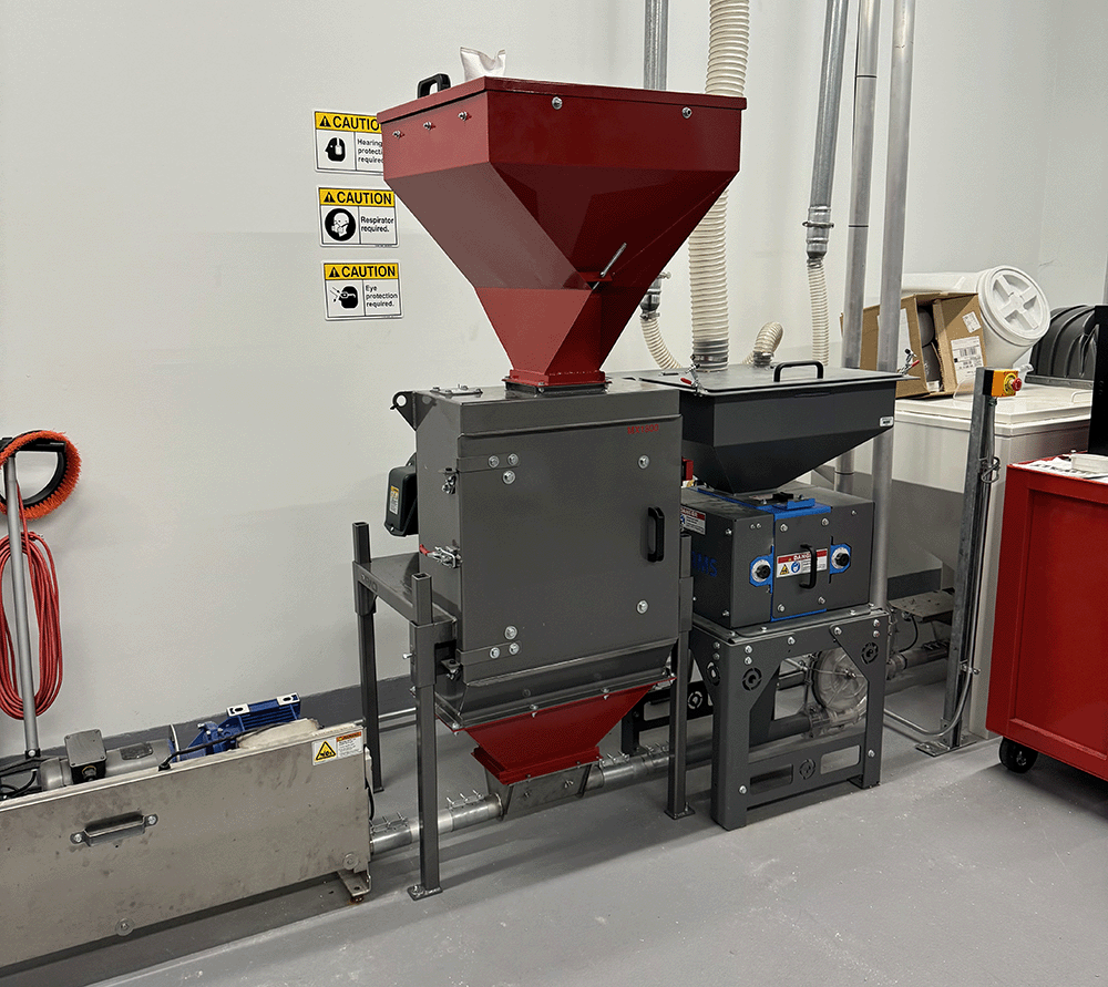 Hammer mill and a mini roller mill in a pilot line